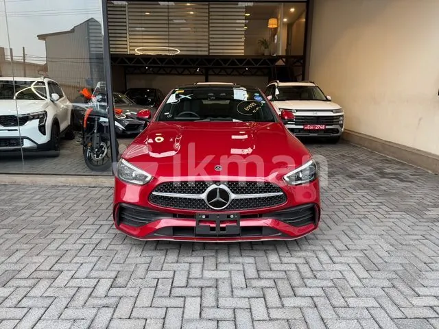 Mercedes-Benz C200 2025 photo 2