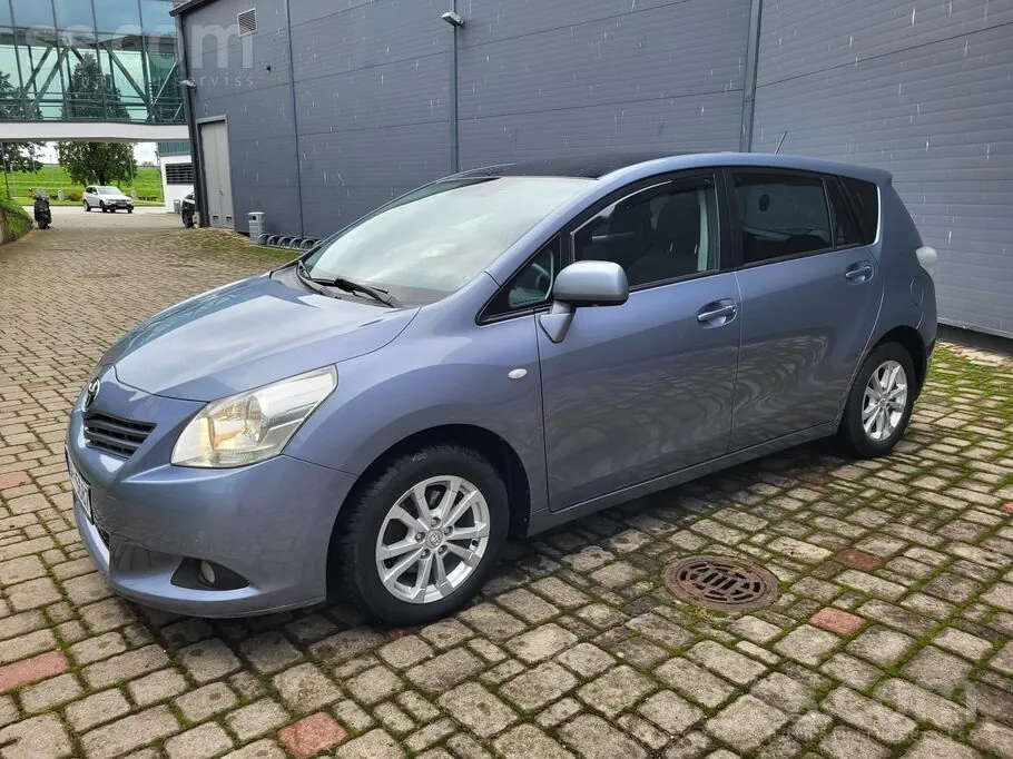 Toyota Verso 2012 photo 5
