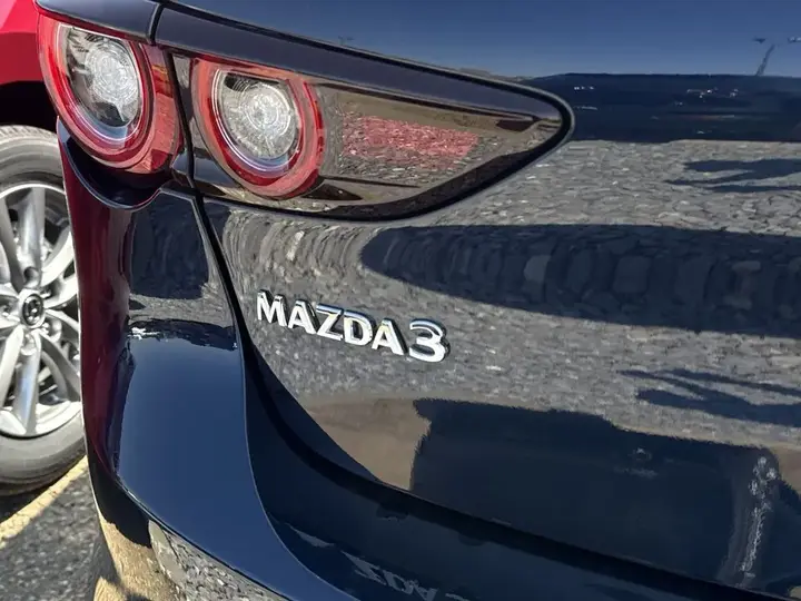 Mazda Mazda3 2026 photo 5