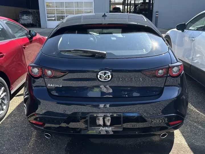 Mazda Mazda3 2026 photo 4