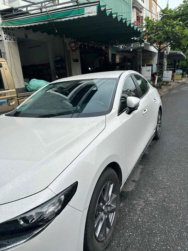 Mazda 3 2023 photo 2