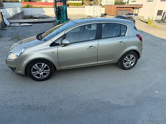 Opel Corsa 2009 photo 2