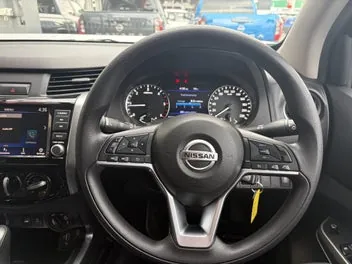 Nissan Navara 2022 photo 4