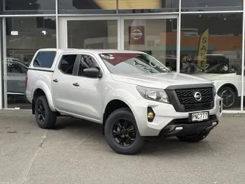 Nissan Navara 2022 photo 2