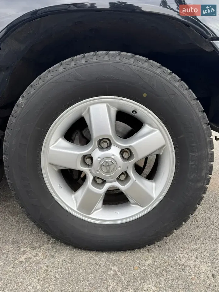 Toyota Land Cruiser 2003 photo 4