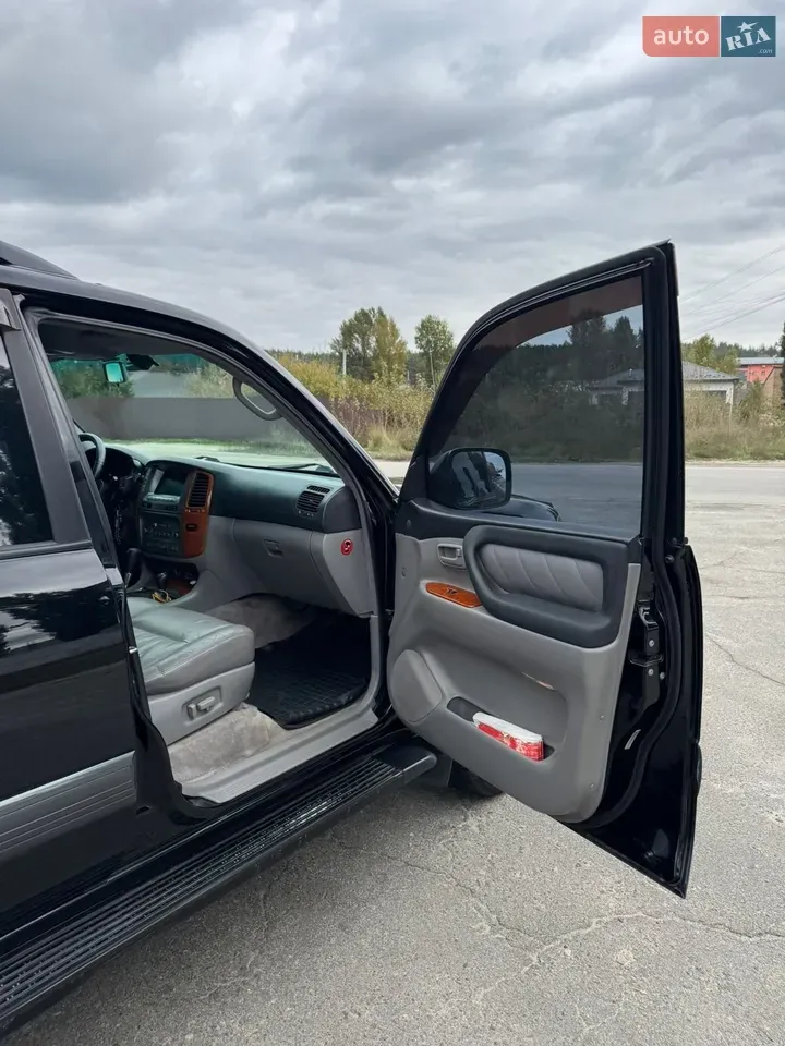 Toyota Land Cruiser 2003 photo 5