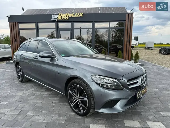 Mercedes-Benz C-Class 2020 photo 2