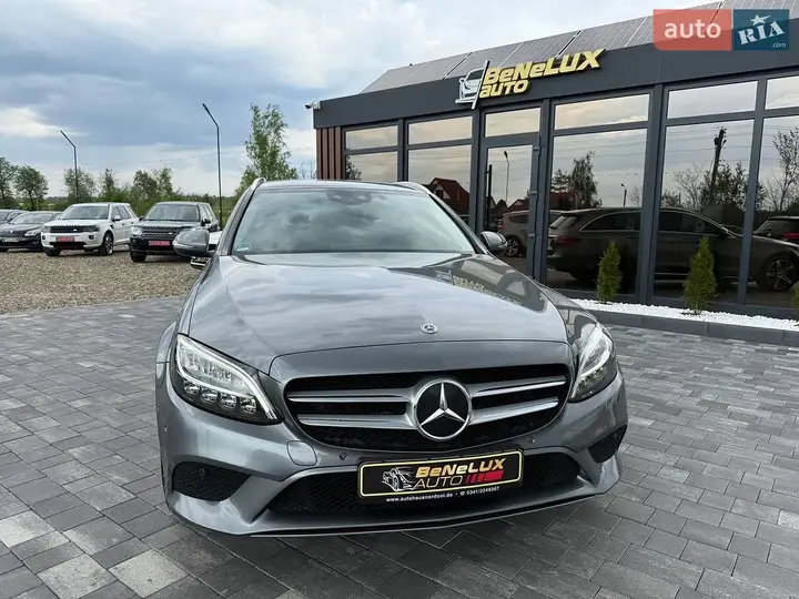 Mercedes-Benz C-Class 2020 photo 4