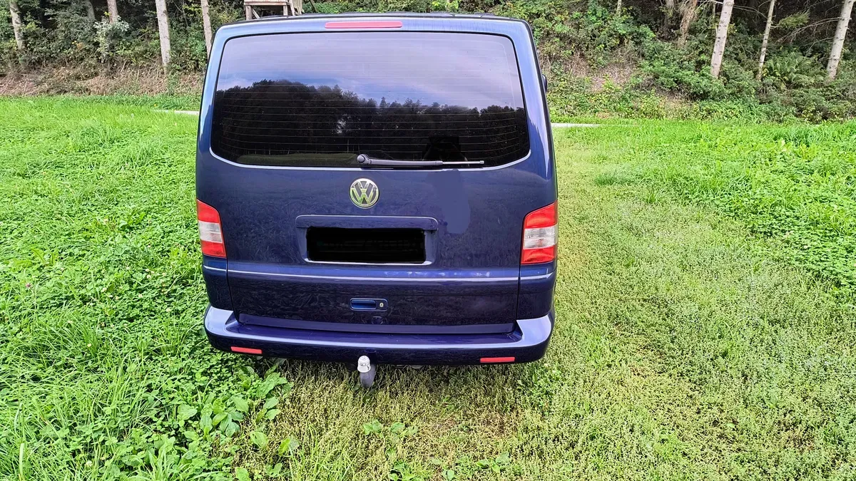 Volkswagen T5 2004 photo 3