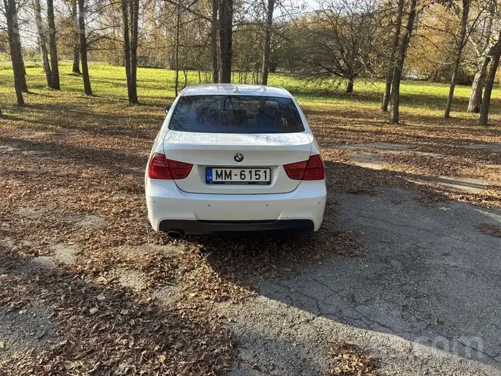 BMW 320 2008 photo 4