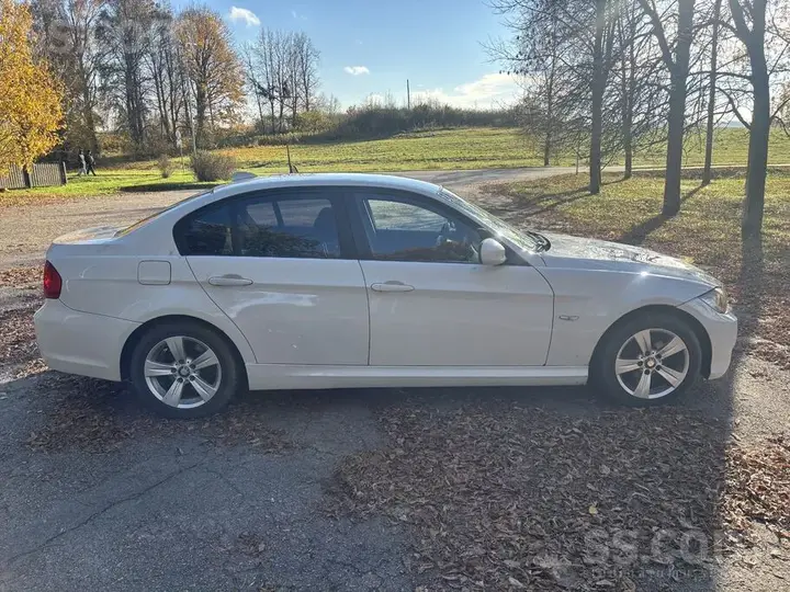 BMW 320 2008 photo 2