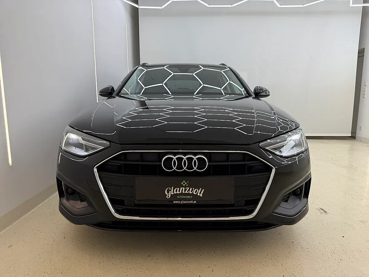 Audi A4 2021 photo 2