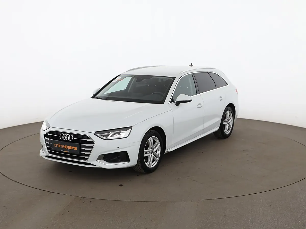Audi A4 2022 photo 2