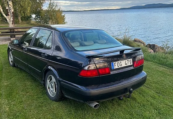 Saab 9-5 1999 photo 2