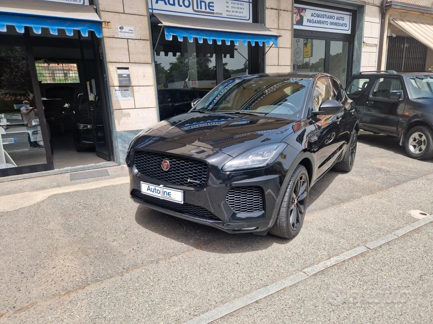 Jaguar E-Pace 2019 photo 3