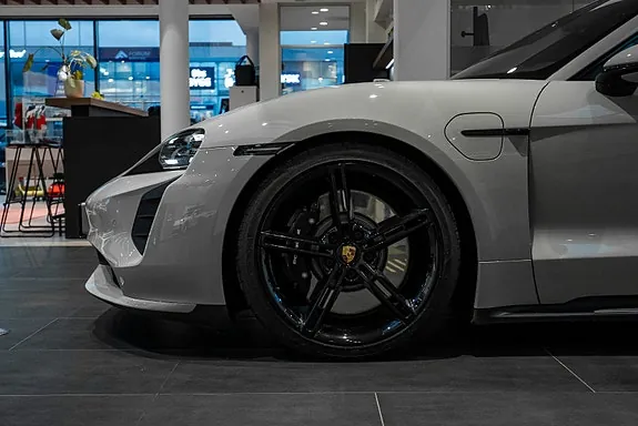 Porsche Taycan 2022 photo 5
