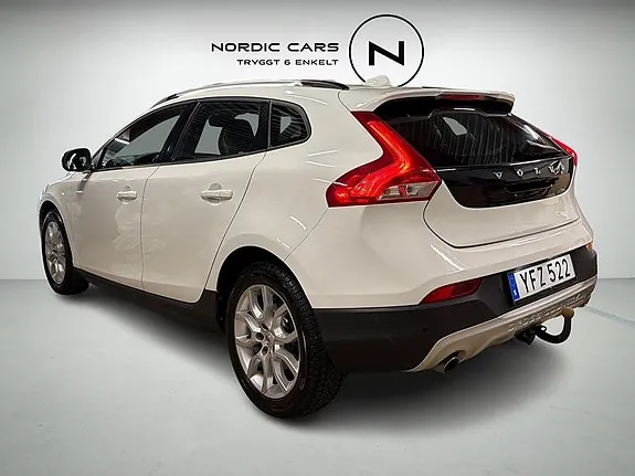 Volvo V40 Cross Country 2017 photo 2