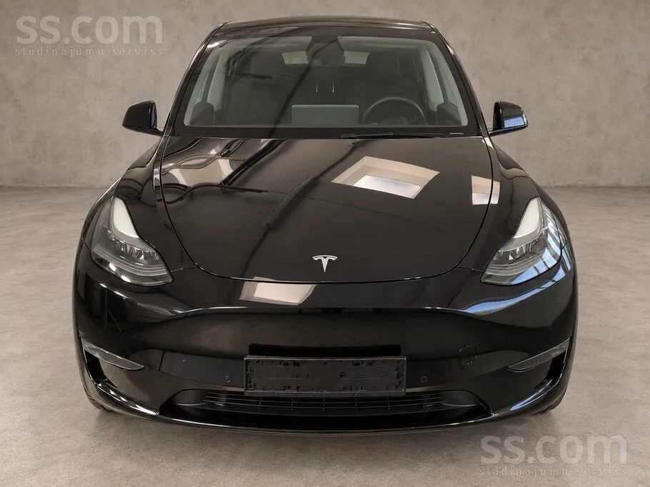 Tesla Model Y 2022 photo 2