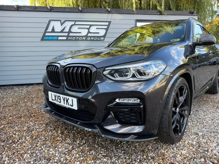 BMW X3 2019 photo 2