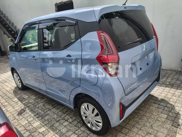 Mitsubishi Ek Wagon 2024 photo 4