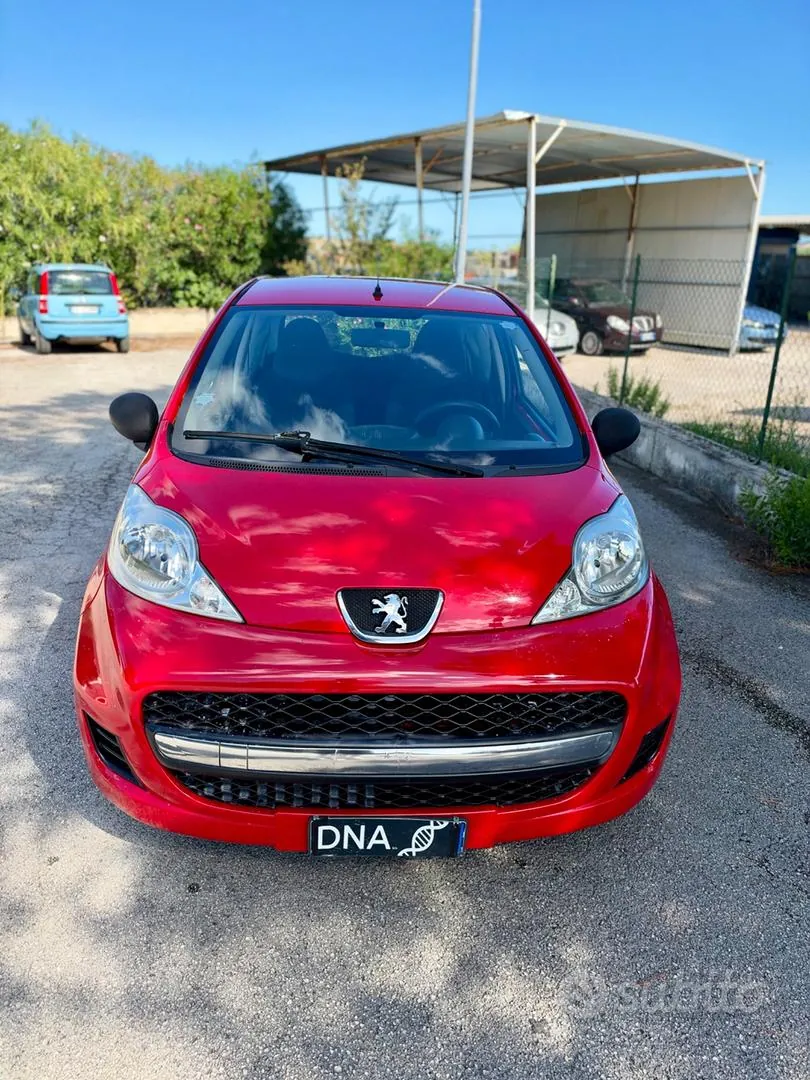 Peugeot 107 2011 photo 2