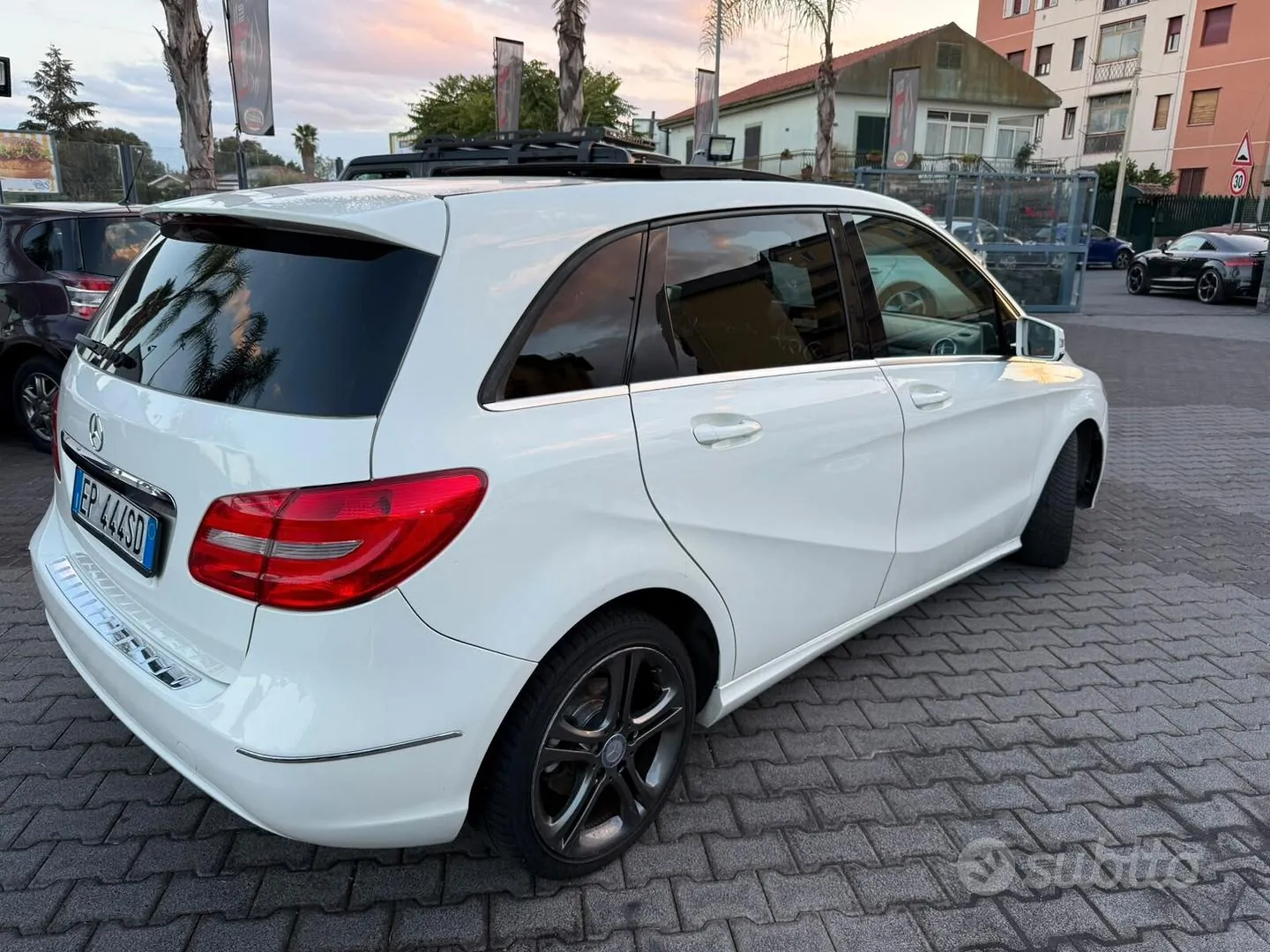 Mercedes-Benz B-Class 2013 photo 4