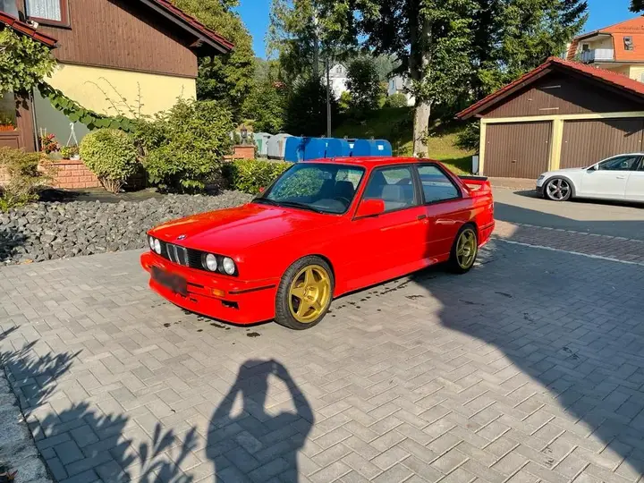 BMW E30