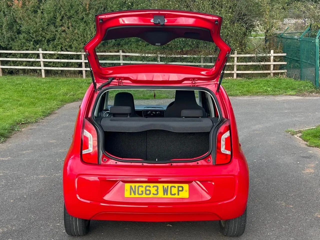 Volkswagen Up 2014 photo 5