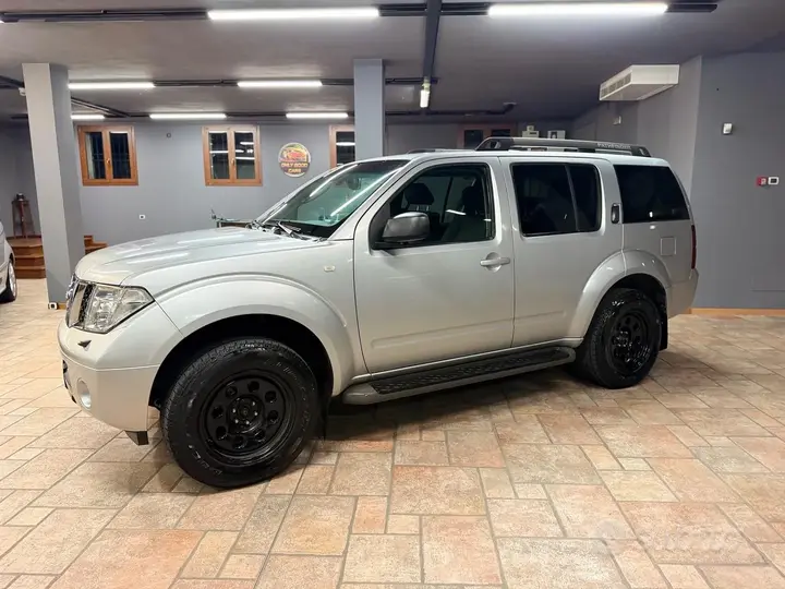 Nissan Pathfinder 2007 photo 2