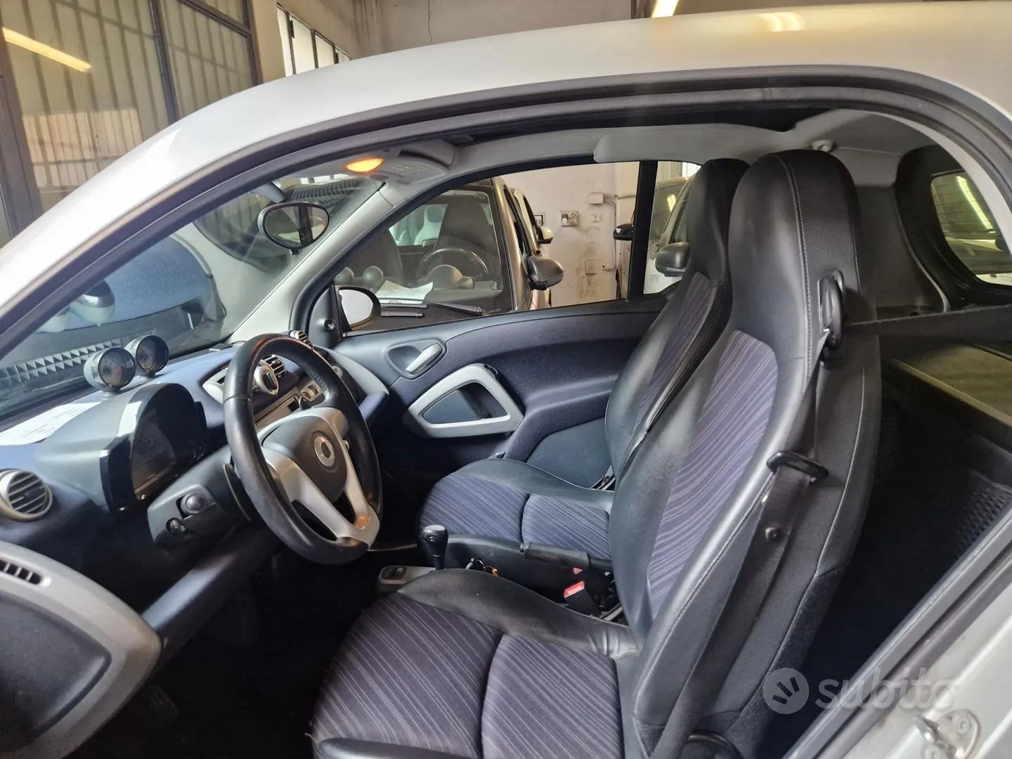 Smart Fortwo 2012 photo 4