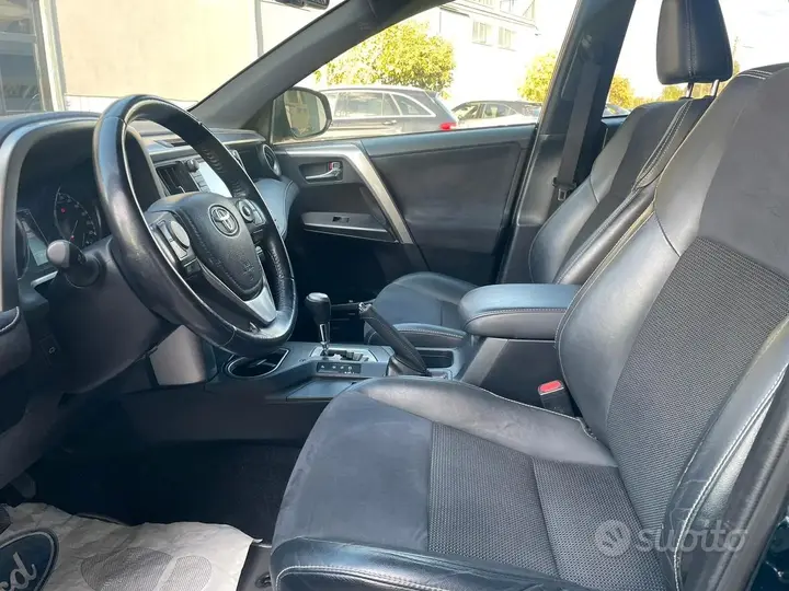 Toyota Rav4 2016 photo 3