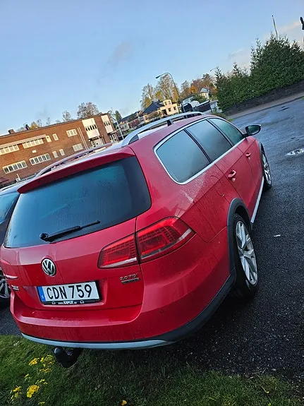 Volkswagen Passat Alltrack 2014 photo 2