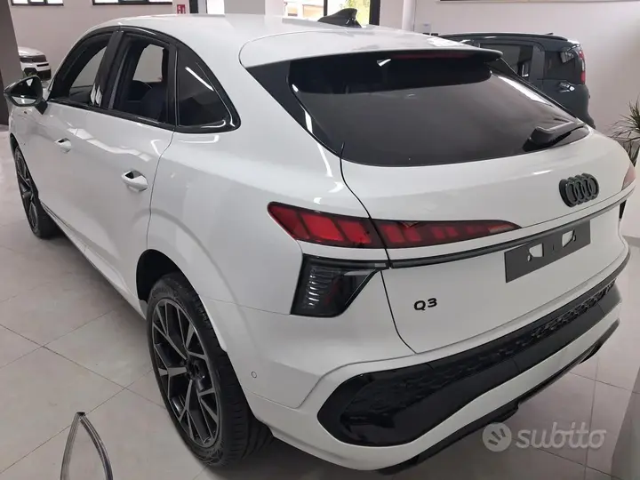 Audi Q3 photo 3