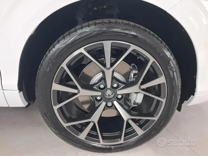 Audi Q3 photo 4