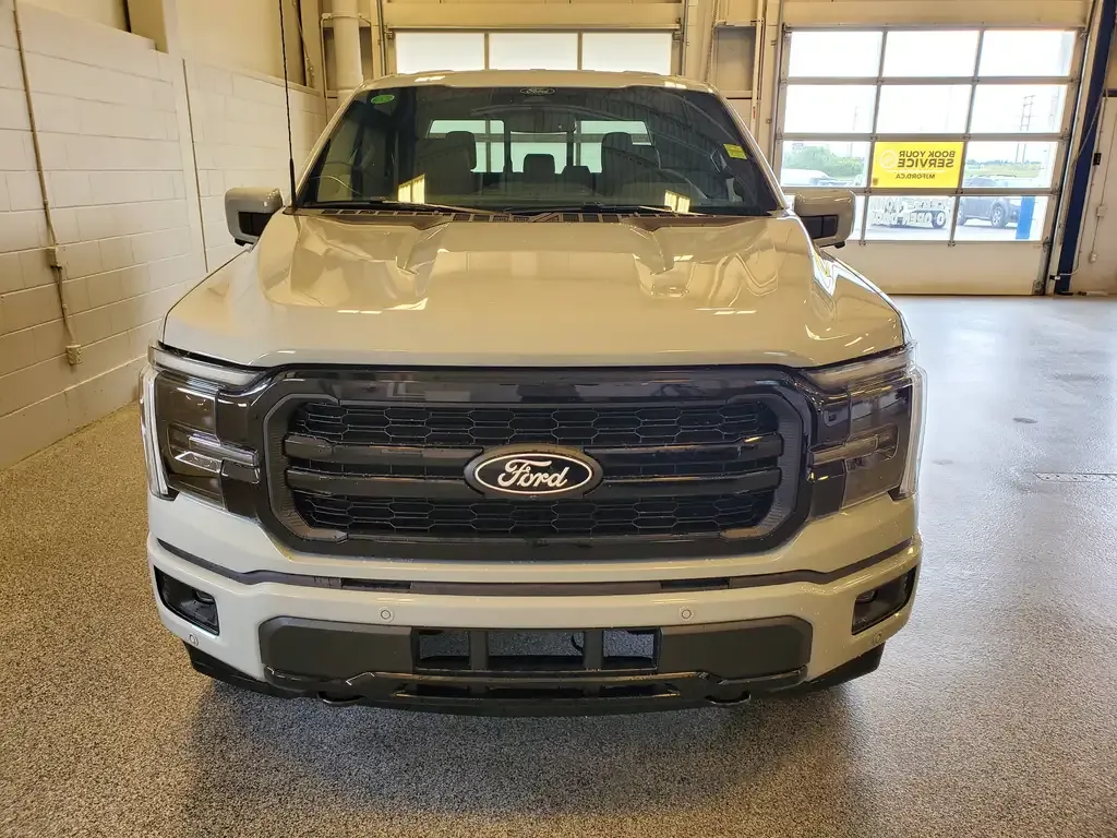 Ford F-150 2026 photo 2
