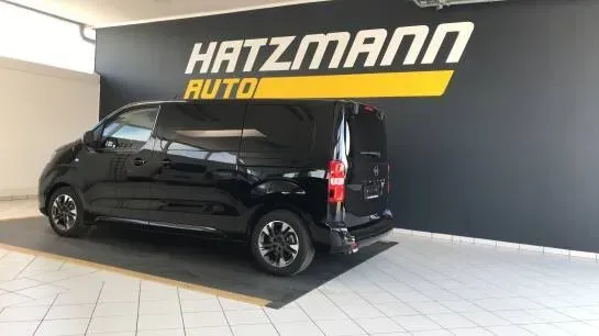 Opel Zafira 2026 photo 2