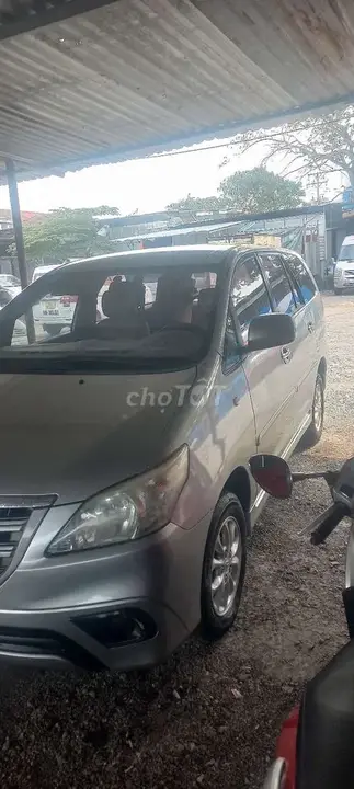 Toyota Innova 2014 photo 2