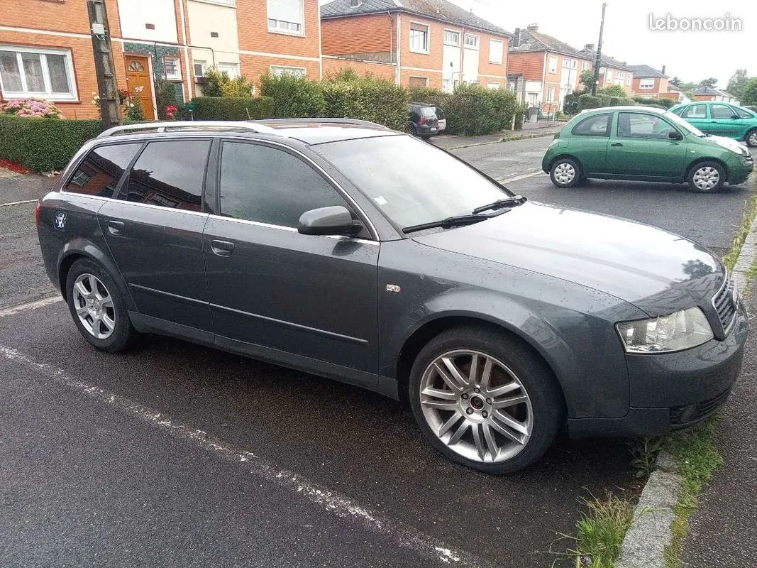 Audi A4 2004 photo 2