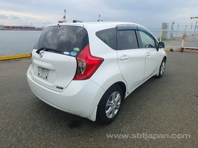 Nissan Note X Dig-S 2014 photo 4