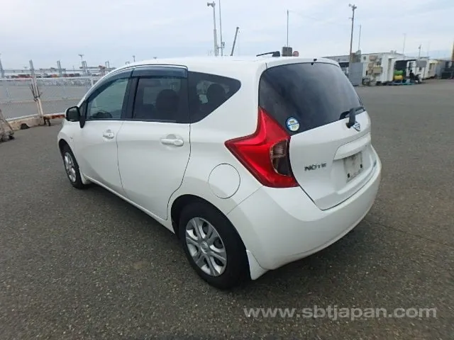 Nissan Note X Dig-S 2014 photo 3