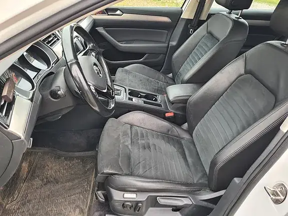 Volkswagen Passat 2017 photo 2