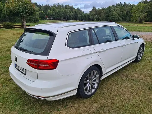 Volkswagen Passat 2017 photo 3