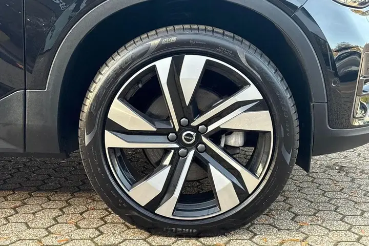 Volvo Xc40 2025 photo 5