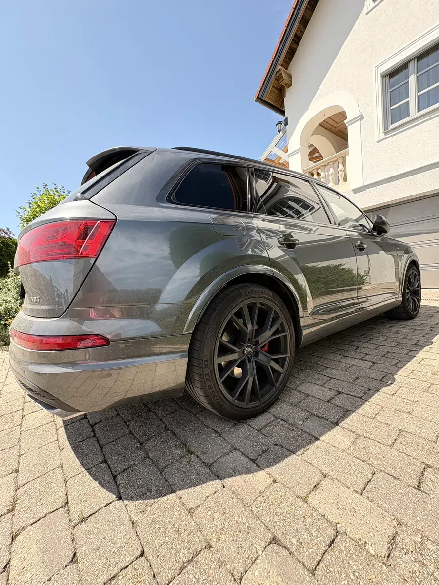 Audi Q7 2016 photo 3