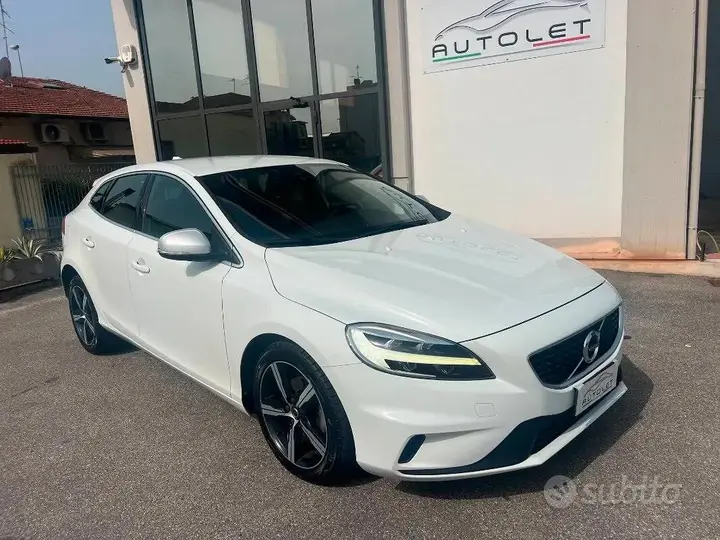 Volvo V40
