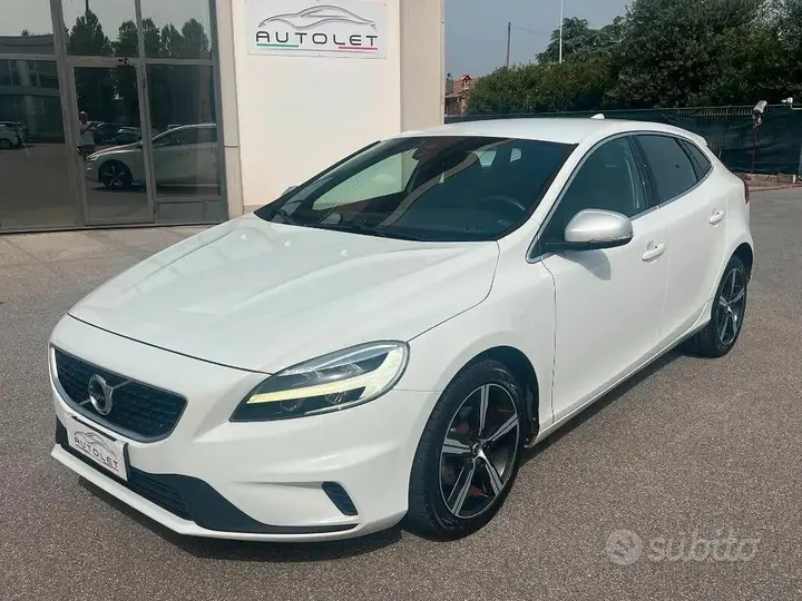 Volvo V40 2018 photo 3