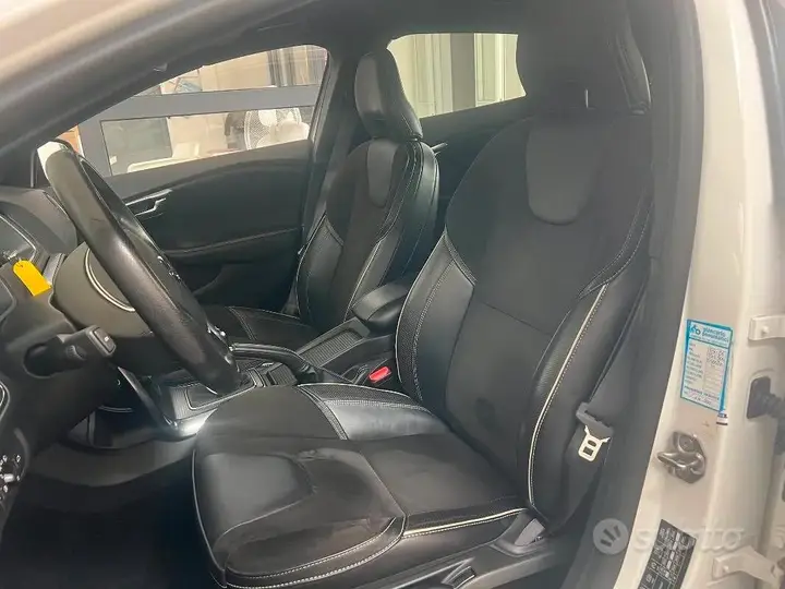 Volvo V40 2018 photo 5