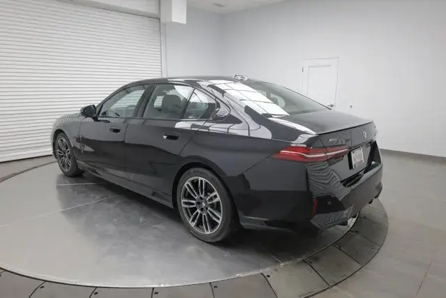 BMW 5 Series 2026 photo 5