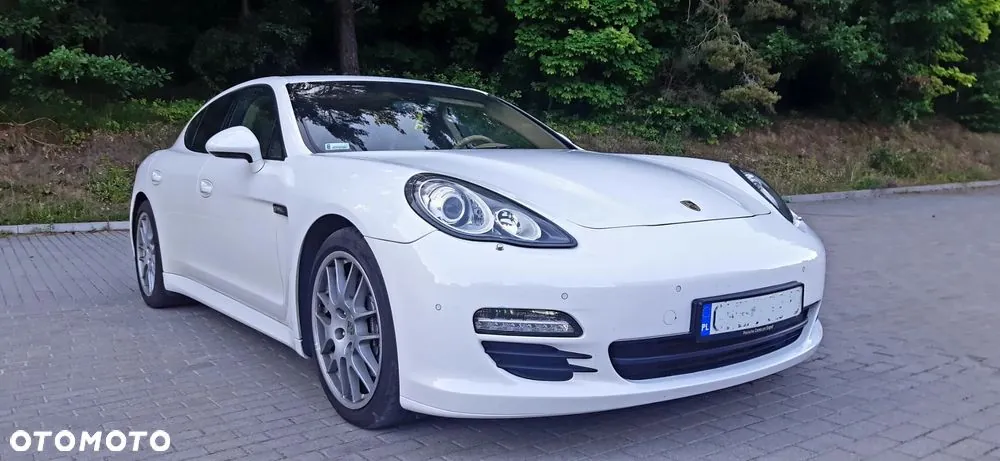 Porsche Panamera 2011 photo 3
