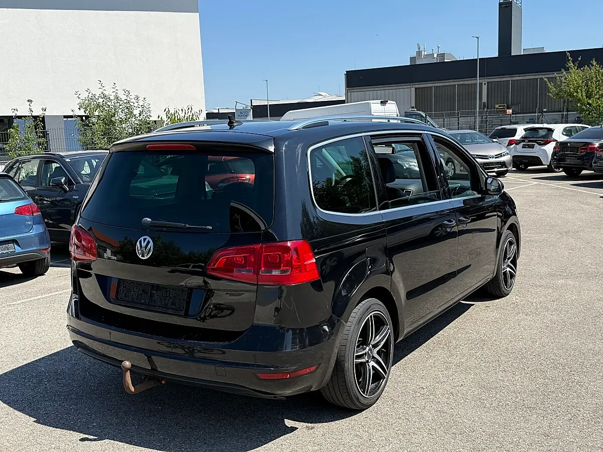 Volkswagen Sharan 2012 photo 3